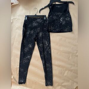 NWT - Beyond Yoga Cropped Top AND Leggings Shimmer Activewear work out SET SMALL